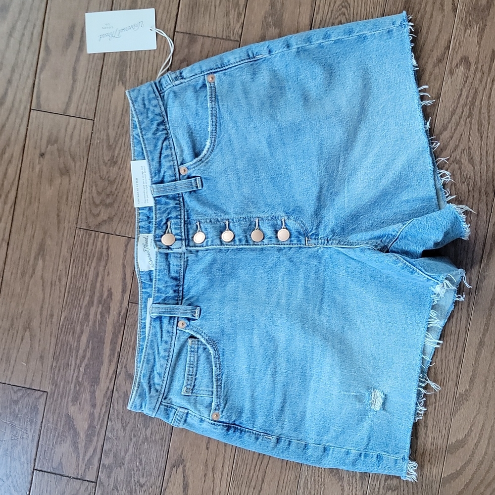 Universal Thread NWT Vintage Midi Shorts